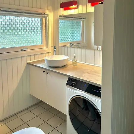 With Harbour View In Falsled * Millinge