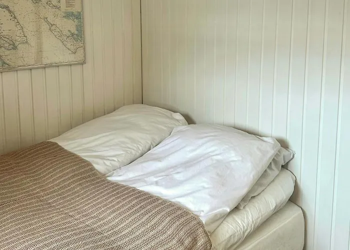 بيت للعطل With Harbour View In Falsled