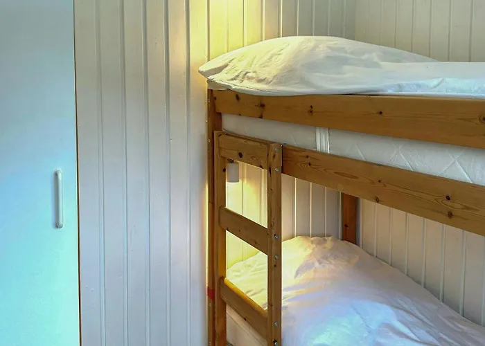 With Harbour View In Falsled